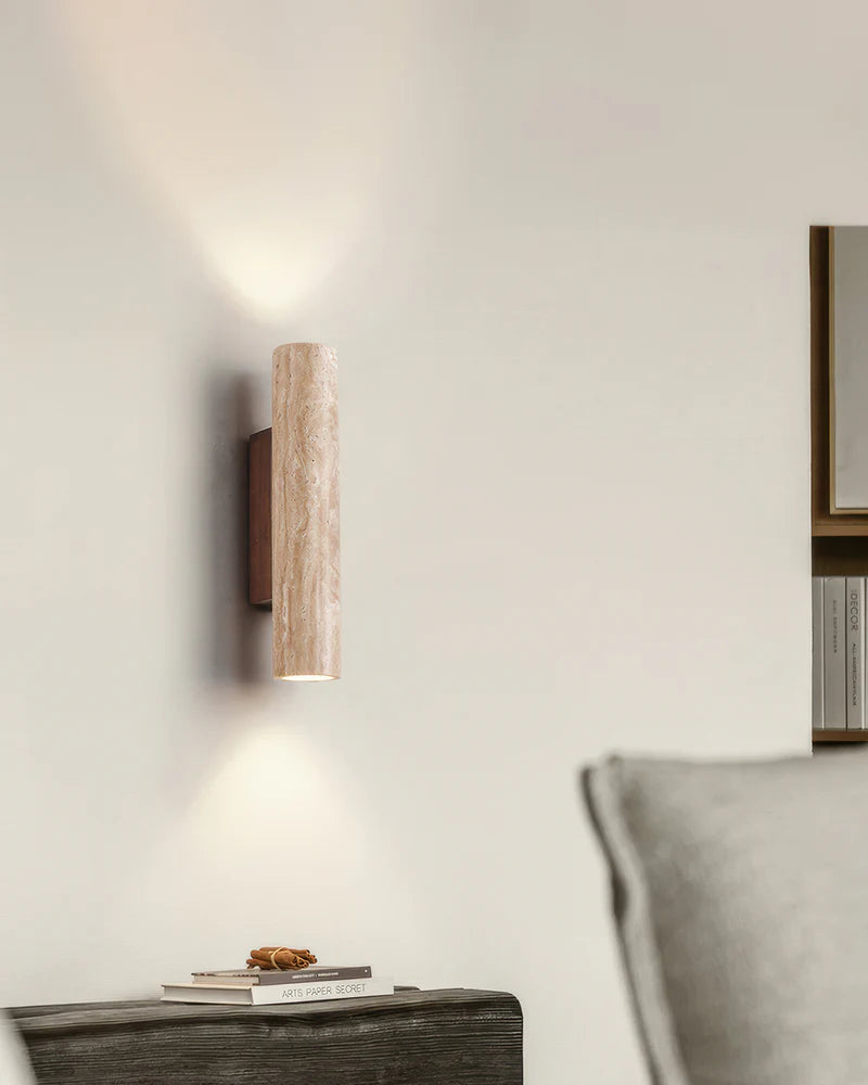 Sanur – Applique murale minimaliste en travertin avec éclairage double faisceau